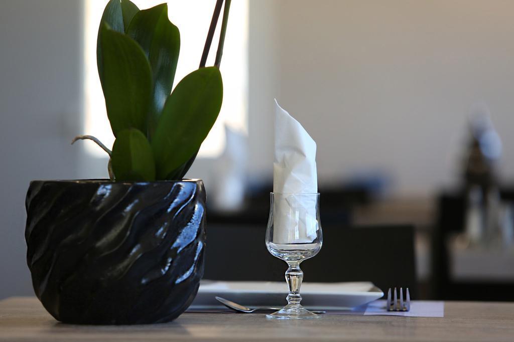 Le Rove Hotel Restaurant Les Pielettes מראה חיצוני תמונה
